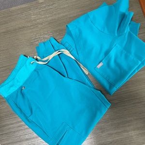 Catarina size M top - joggers size M